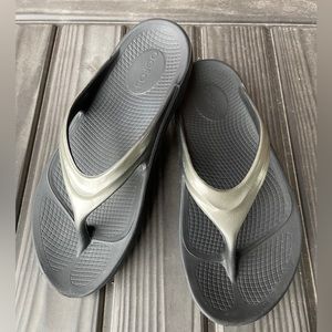 Oofos Oolala Sandals - Womens 7 - Comfort Recovery Flip Flops - Slip On Shoes